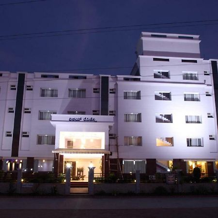 Hotel Vinay Residency Sindhnur Zewnętrze zdjęcie