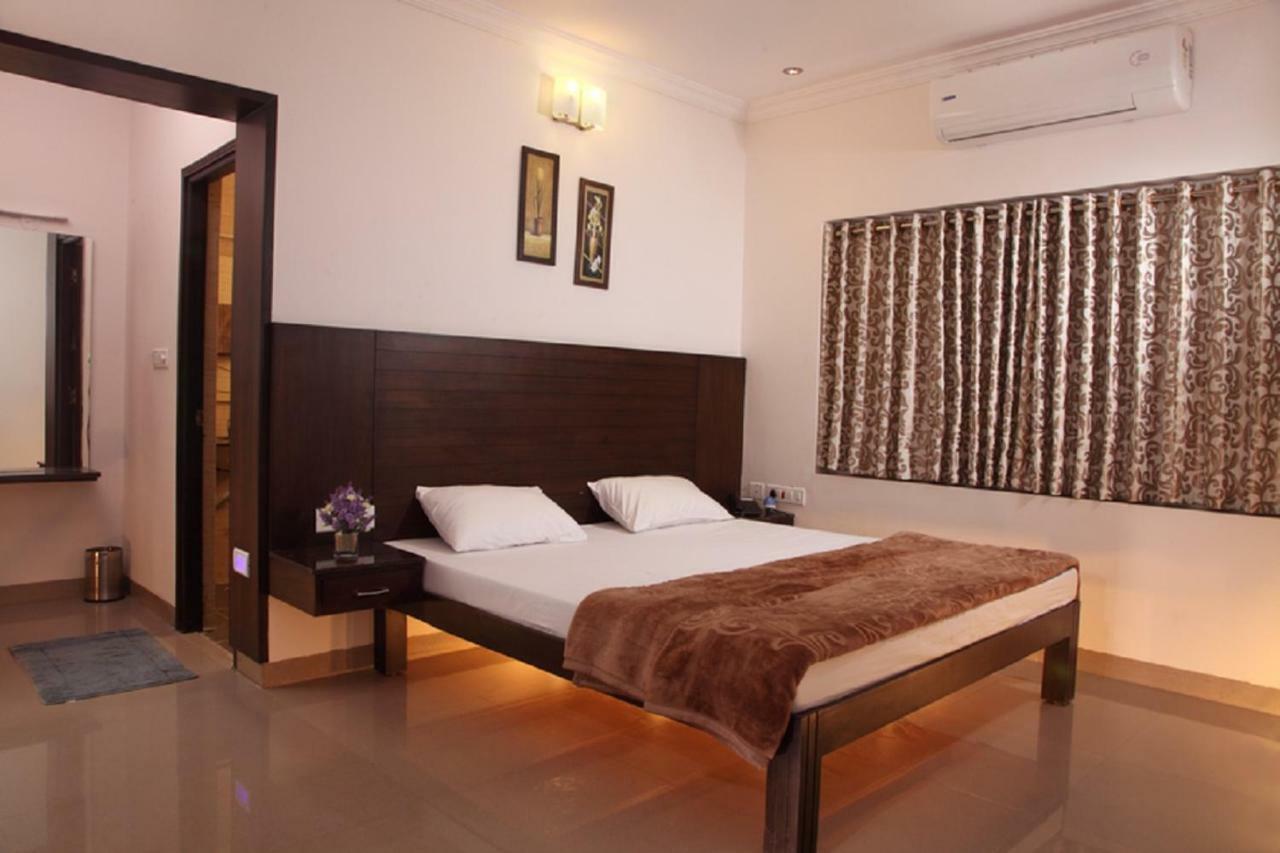 Hotel Vinay Residency Sindhnur Zewnętrze zdjęcie